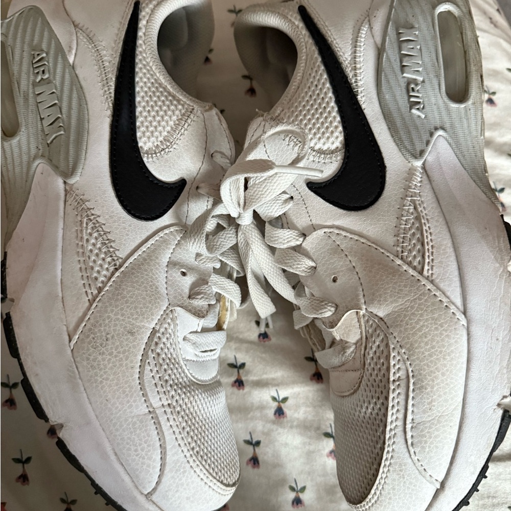 Nike Air Max White and Black Sneakers